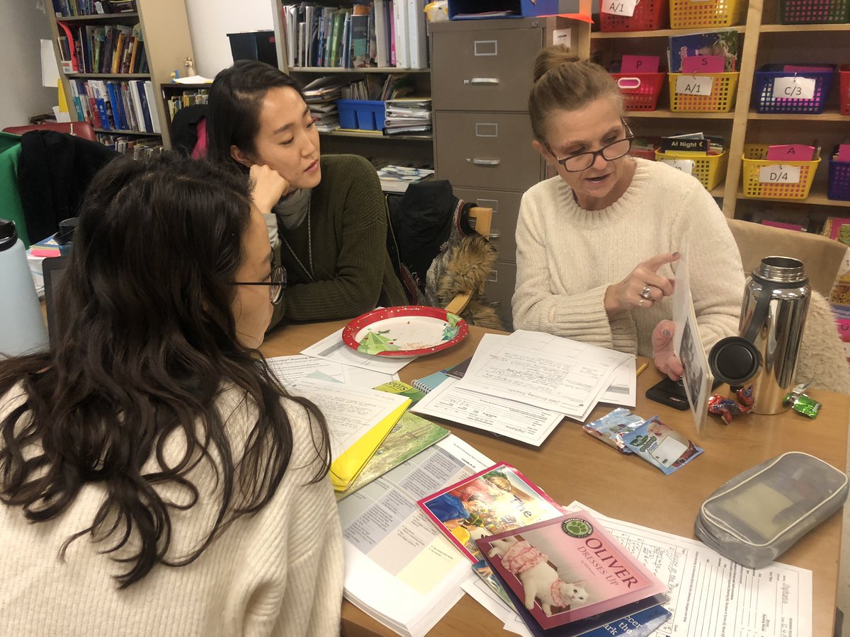 GraceKChoi's tweet photo. Teachers in Literacy Collaborative Yr 1 learned about responsive teaching and planned for shared &amp; guided reading using running records. Trying to ensure there are echoes throughout the workshop for our students! @Herndon_ES @HES_3rdGrade @Tingler05 @msmontero_hes 
#FCPSLitCollab https://t.co/SyDSAH8O5g