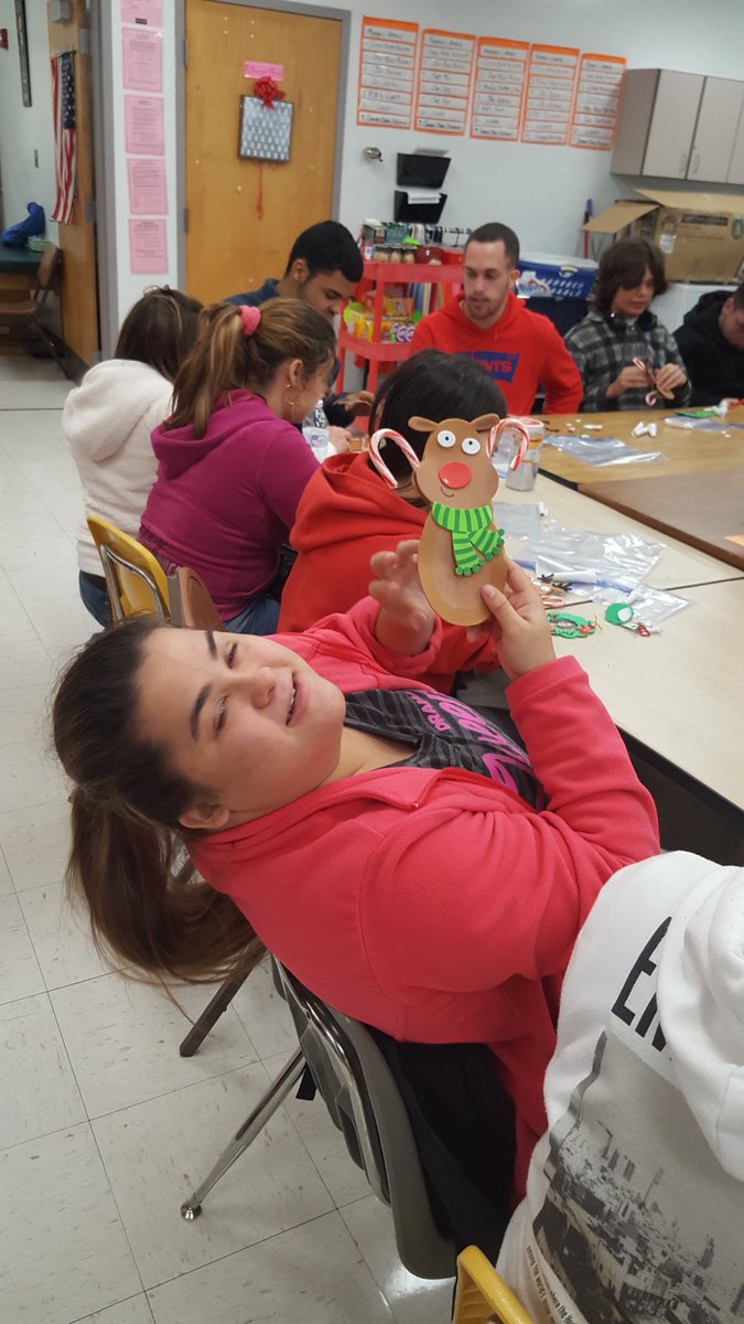 Flores - Credit Recovery Club spreading some kindness and holiday cheer to start the season
@LHSMcCoy <a href="/LHSGehrke/">Drew Gehrke</a> <a href="/LHSartabasy/">Babita Artabasy</a> @LHSKleinTime <a href="/Rob4Principals/">Rob Nelson, M. Ed., CPC</a> <a href="/hcpsedgenuity/">Hcpsedgenuity</a> <a href="/sandygault/">Sandy Gault</a>