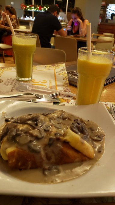 🤤🤤🤤🤤 https://t.co/wMbHlbuPFz