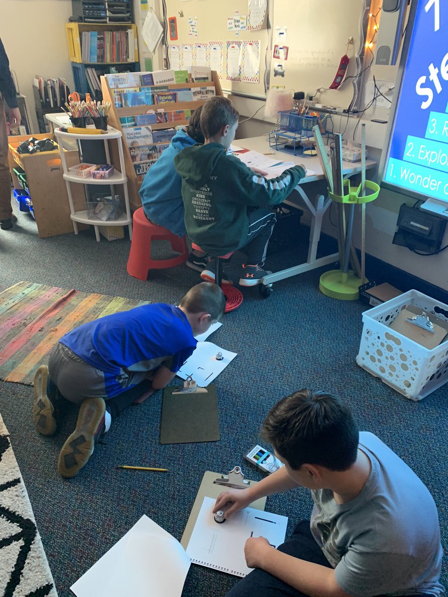 Brasser 4th graders using Ozobots! #GCPride #ozobots