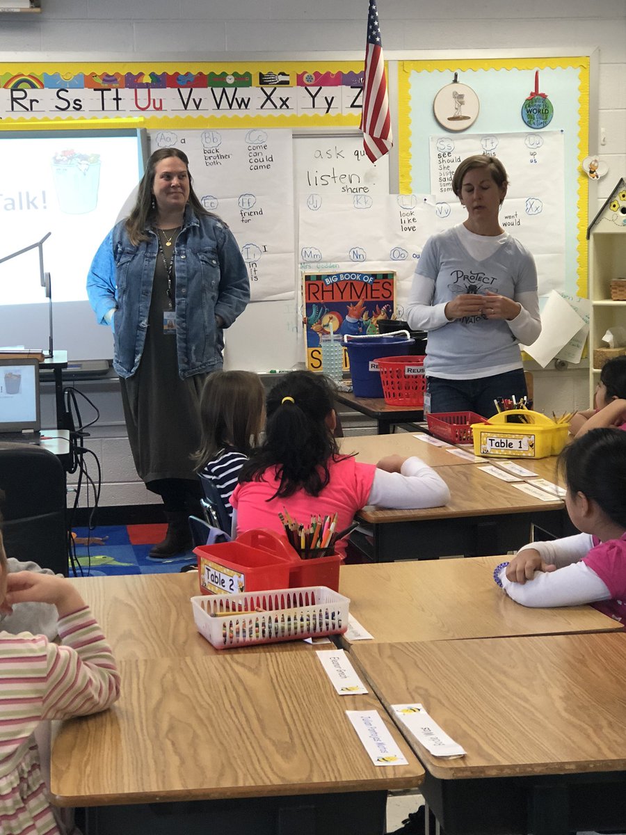 2nd grade students are learning about composting, recycling, and reusing with the HES garden ladies. <a href="/GoddenAnn/">Ann Godden</a> <a href="/MarazulOrtega/">Marazul Ortega</a> @HESGardenGrow <a href="/Herndon_ES/">Herndon Elementary</a>