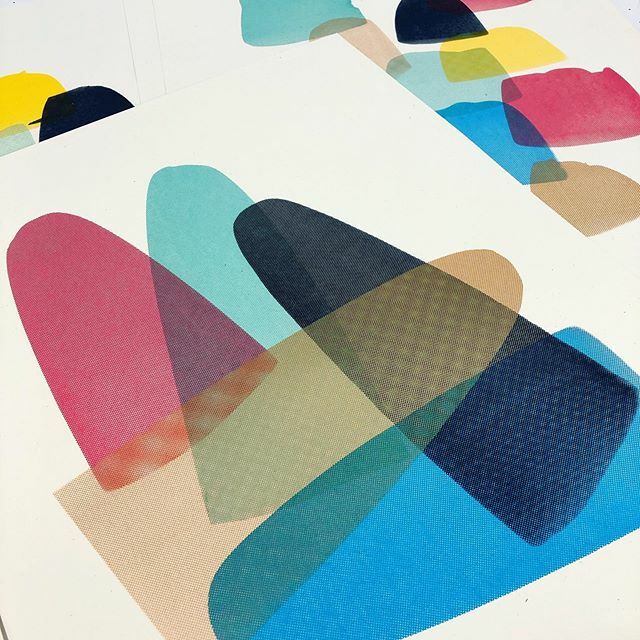 baltimoreprints's tweet photo. More #holidayheapsneakpeeks for @charmcitycraftmafia’s Holiday Heap craft show this Saturday! 10am-5pm, 2640 St. Paul Street.
.
.
.
.#charmcitycraftmafia #screenprint #halftones #monoprint #madeinbaltimore https://t.co/ELNKTz7NYz https://t.co/8t57VffX9e