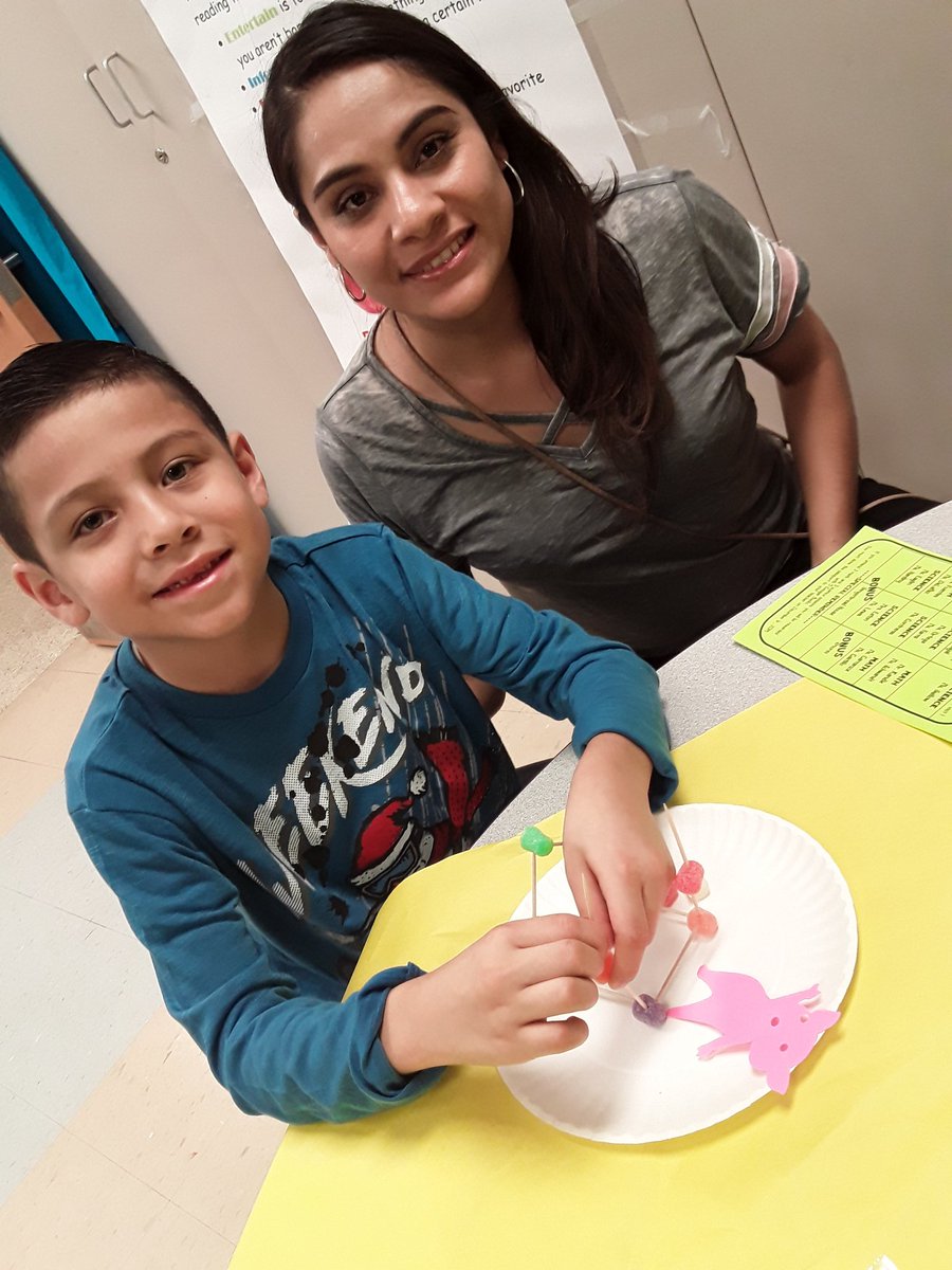 GallowCintel's tweet photo. The not so little STEM challenge. #Mathandsciencenight #success #Fun #Familyconnect #Rm107  #pighouse #sturdyorflimsy? #bigbadwolf https://t.co/lQQcWk2ktP