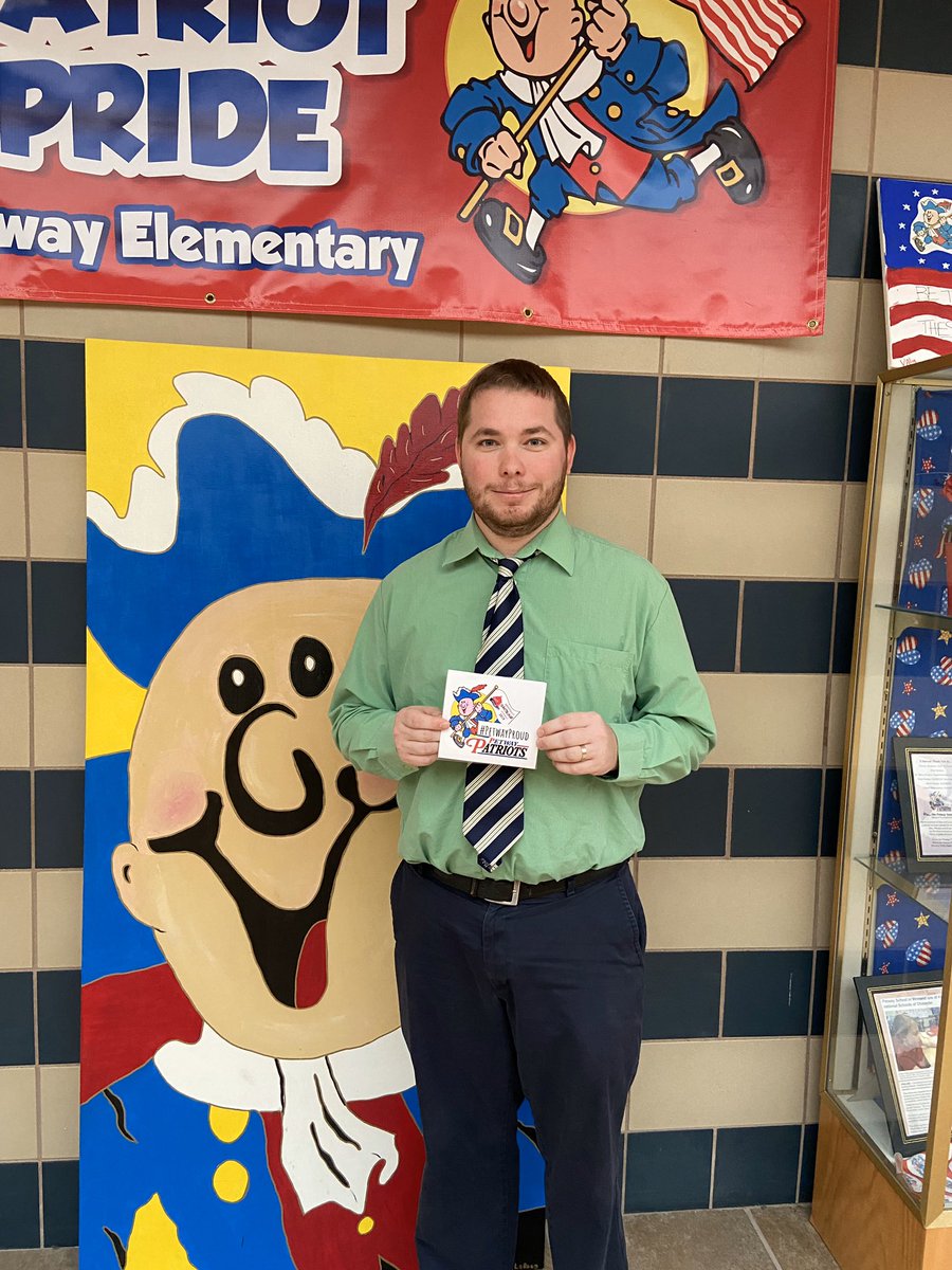 petwayproud's tweet photo. Once a Patriot, ALWAYS a Patriot!  Mr. Chuck always comes back to help us with our technology. #petwayproud https://t.co/y1t8sD9YRy