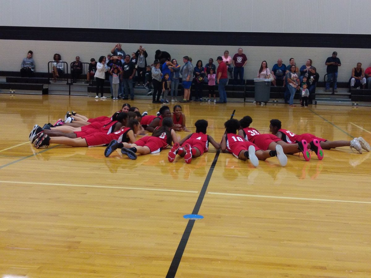 CounselorsRpjh's tweet photo. Our 7th grade A-Team girls were on fire tonight. Super excited about this BB season! Way to go Lady Razorbacks! #proudtobeaRazorback https://t.co/fcyHIuQI6N