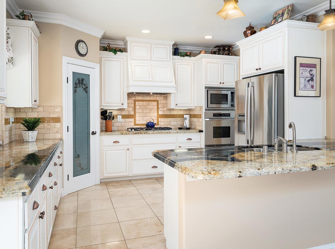 LujoMagazine's tweet photo. Sacramento | Tahoe | Truckee
Custom Shingle Springs home with wonderful views.

Listed by: Marilyn Goff
Lyon Luxury Portfolio Intl
https://t.co/KvhOz0eWWr