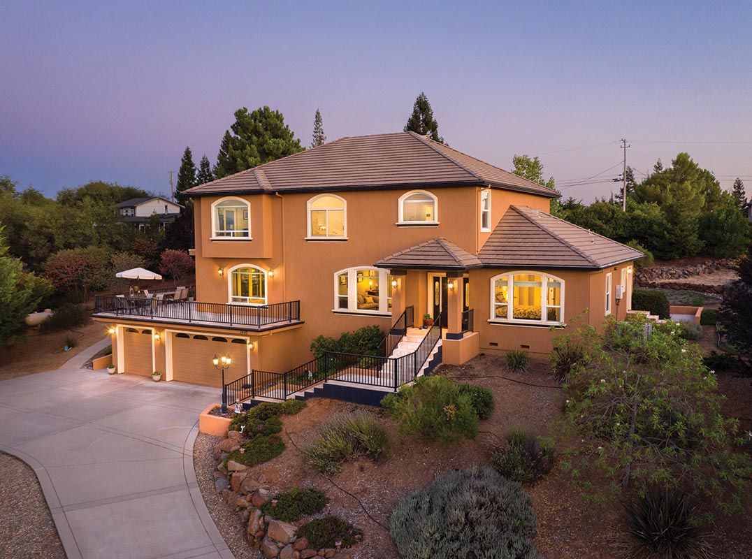 LujoMagazine's tweet photo. Sacramento | Tahoe | Truckee
Custom Shingle Springs home with wonderful views.

Listed by: Marilyn Goff
Lyon Luxury Portfolio Intl
https://t.co/KvhOz0eWWr