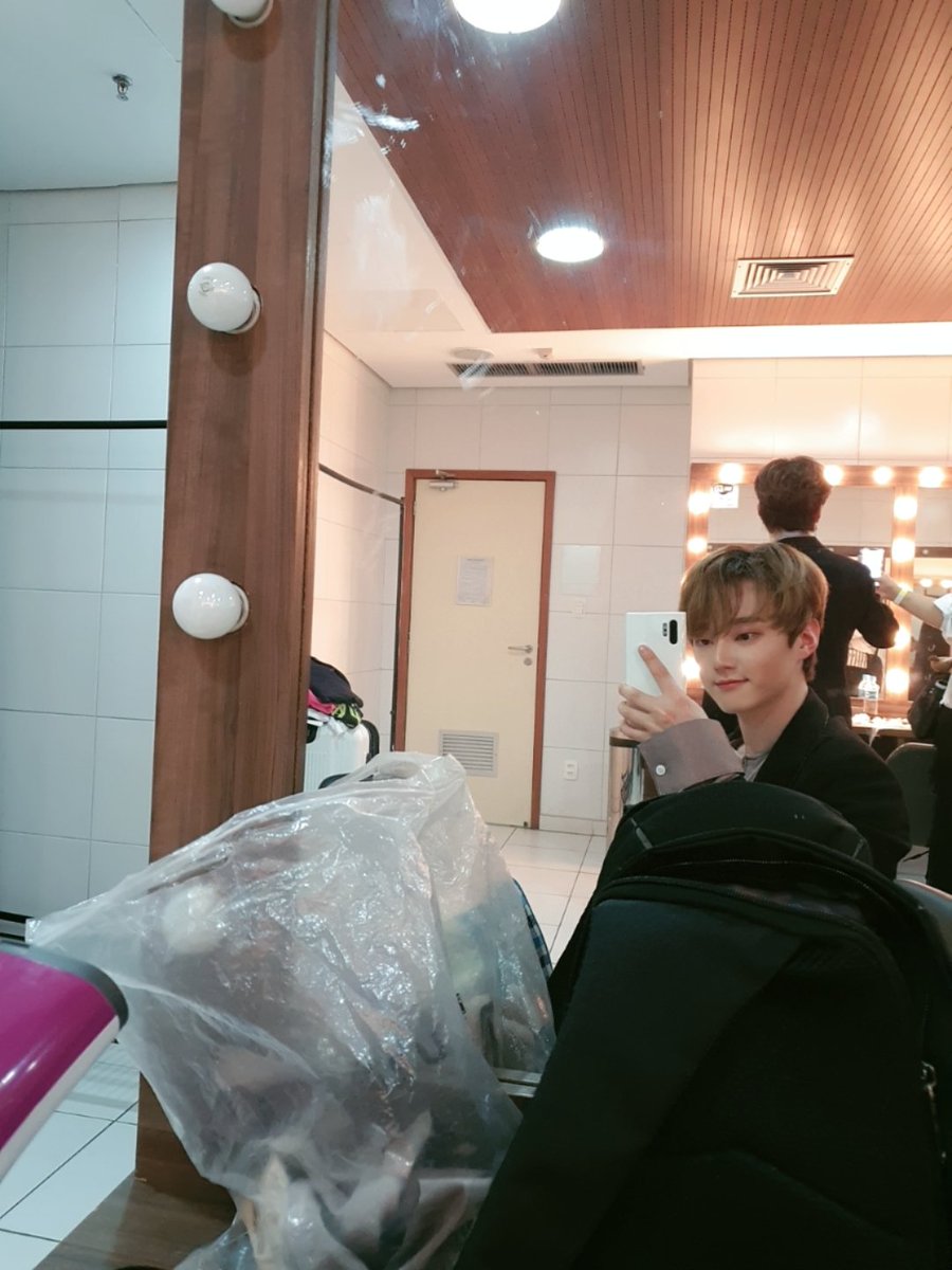 SpectrumTeamTr's tweet photo. @spectrum_0510 Twitter güncellemesi 

[#Eunjun] 

Uzun zaman oldu görünmeyeli. 
Eğer unutursan, ben gelirim. 
Bugün bir patlama yaptım.

#Spectrum #SPECTRUM #EUNJUN #EUNJUN #bugün #Lame #Tuney https://t.co/r7v9rz8Euh