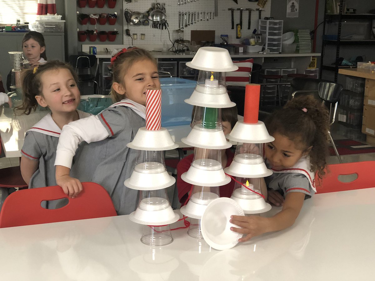 ncooper_edu's tweet image. Can you design and build a Christmas tree with these few items? #collaborate #teamwork #ElemSTEM #STEM #WeAreVizLS