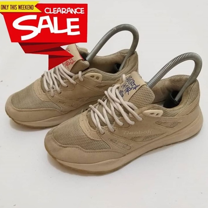 gateidscn's tweet photo. @malangpostgrup @Satu_Arema @AREMA1986Merch @newsaremania @EdanBolaRCBFM 🔎 Reebok ventilator size 37 hanya 100 ribu 

Cek instagram @gate.scn
Syarat dan ketentuan berlaku

Wa : 082260966453 / 087872229360
Rekber Bukalapak https://t.co/1lzXjeSceX