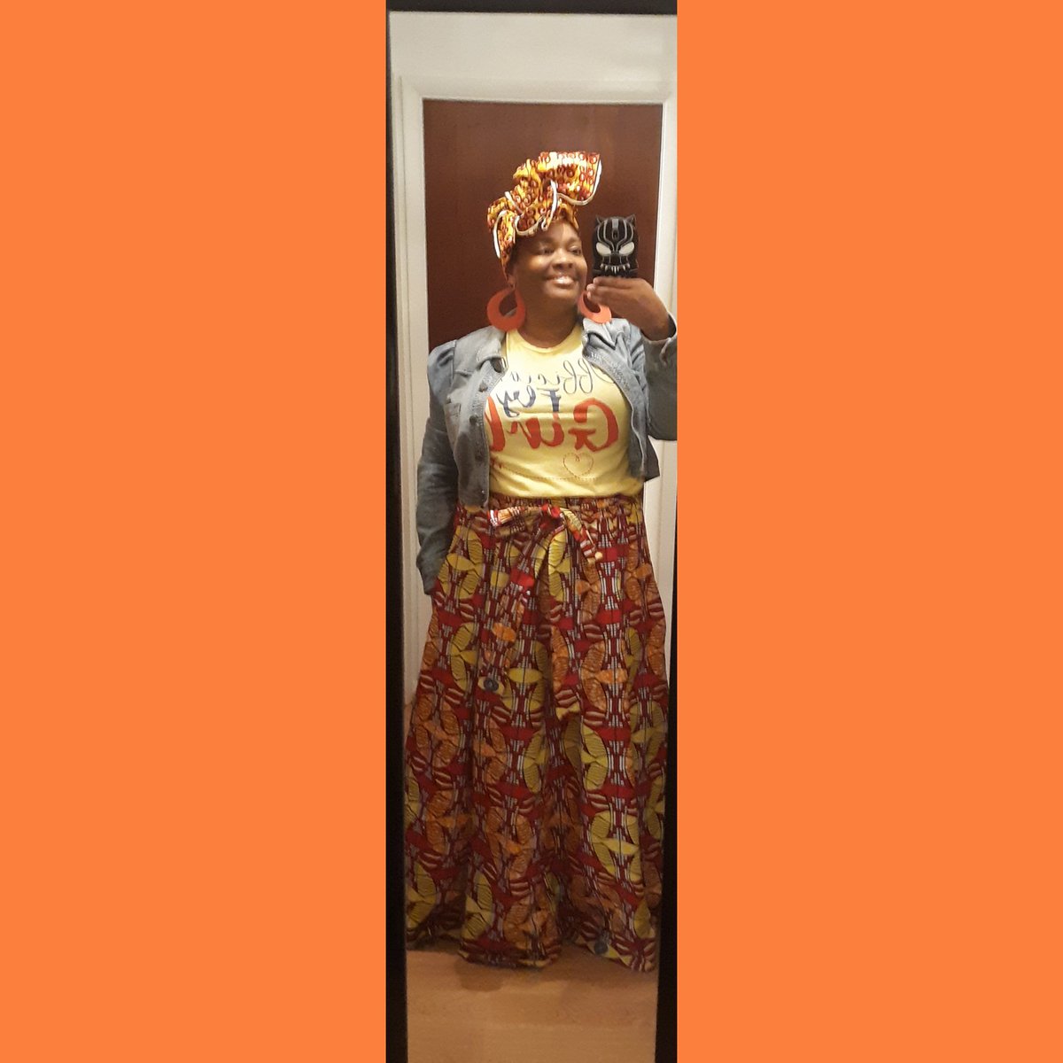 wrapdneducation's tweet photo. Today, I just didn't want to go in to work. On these days, I seek to wear the brightest colors and my highest headwrap! I'm so glad I dont look like my struggle! 
Shirt @izzyandliv
Wrap: My own 
#ootd #selfmotivation #smile 
#selfcare #colors #beyourself #waxprint #wrapqueen https://t.co/qiFuKfI6Pk
