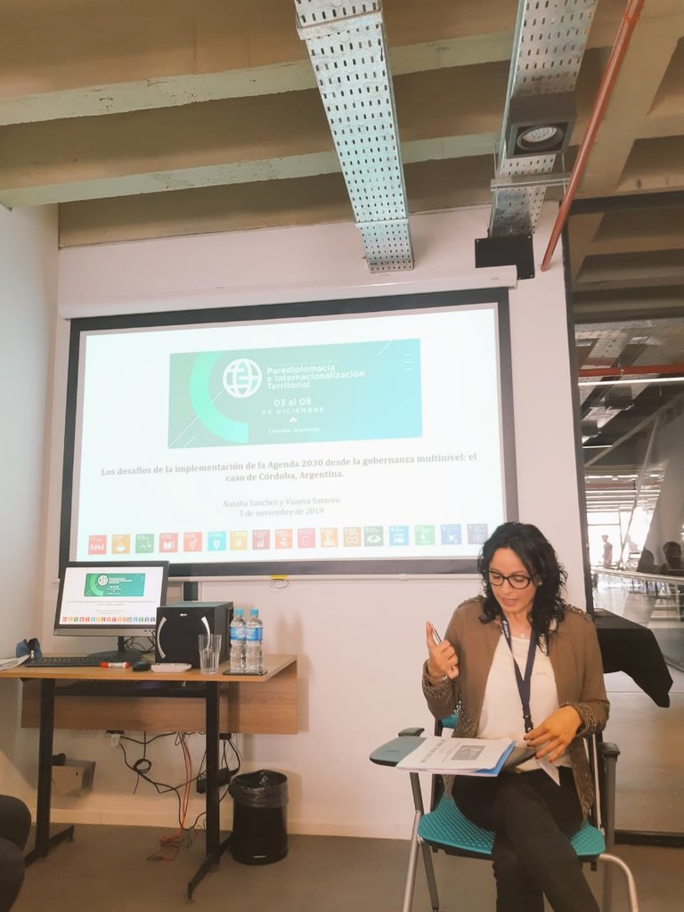 Disertación de hoy sobre "Los desafíos de la implementación de la Agenda 2030 desde la gobernanza multinivel: caso Córdoba" en el Encuentro de Estudios sobre Paradiplomacia e Internacionalización Territorial. Documento desarrollado con <a href="/natisanchez210/">Natsz</a> 
#EEPIT
#Agenda2030
#CNCPS