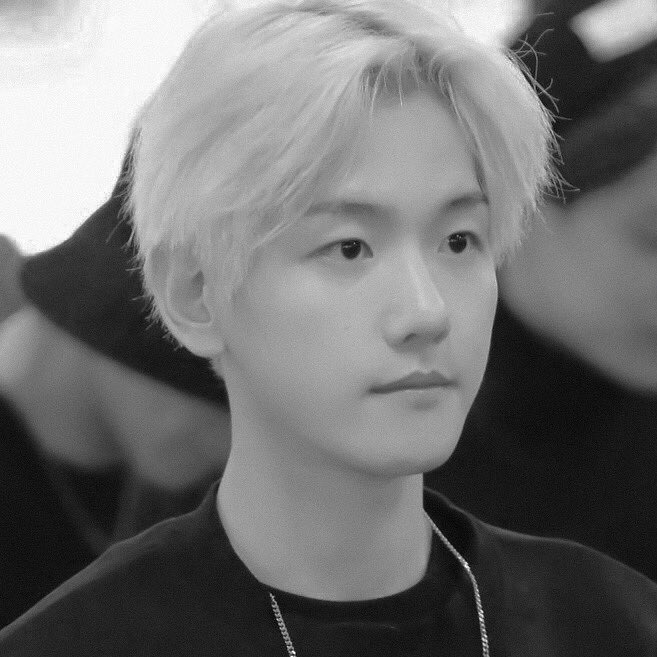 RHSBAEK's tweet photo. ㅤㅤㅤㅤ𝐃𝐀𝐑𝐋𝐈𝐍𝐆 𝖇𝖇𝖍 𓃟. https://t.co/PKjJdW5YOC