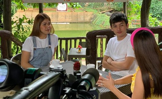s3thyboi's tweet photo. Bakas sa mga ngiti nila, na masaya sila sa mga nangyayare sa buhay nila. 

#MBGoldSquad
SETHDREA onMagandangBuhay https://t.co/1LEQJlyejs