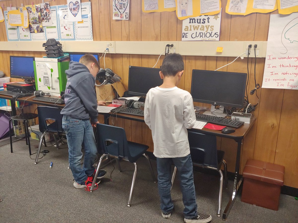 ACruzTeach's tweet photo. Today we used a high interest topic (Battle Royal) to review reading skills and a scoot to review vocabulary.. They were so excited to read. #thecoleway #highinterestlearning https://t.co/pKPFAyqO4n