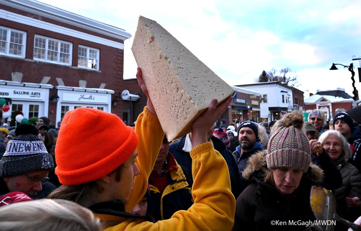 ken_mcgagh's tweet photo. A wheel good time had by all today in #Concord during arrival of a 1,000-pound wheel of #Crucolo cheese direct from Italy. @RobertJFucci story @concordcheese #concordcheeseshop #crucoloparade https://t.co/i28J55i0uO