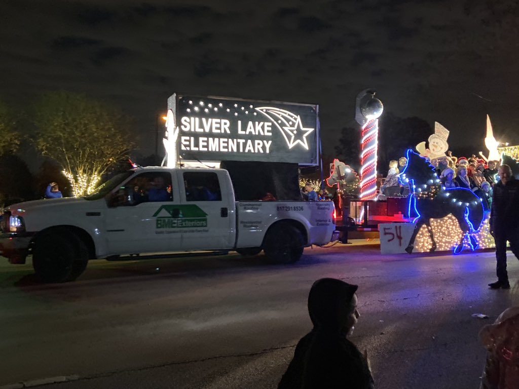 Loved the SLE float! Great job, Silver Lake Dads’ Club! #GVParadeVote SilverLake