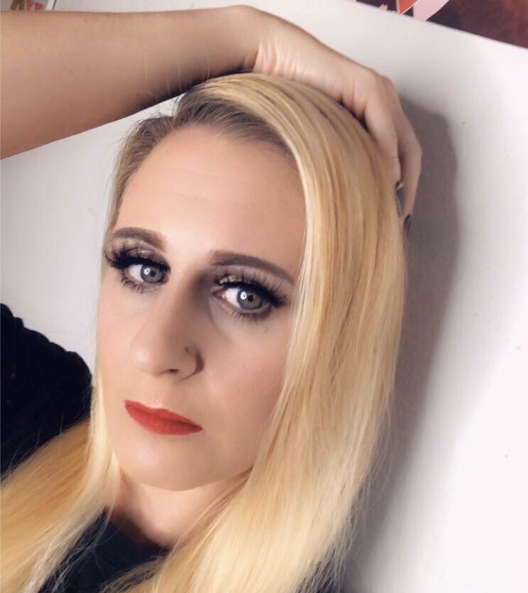 StephanieTrap12's tweet photo. For more fun creative looks videos and outfits follow me fb makeupbystephanie3 Ig makeupbystephanie3 Twitter stephanietrap12 this is my finished look of my November @boxycharm review and try on the review is on fb #boxystellar https://t.co/SwcqQNiQBq