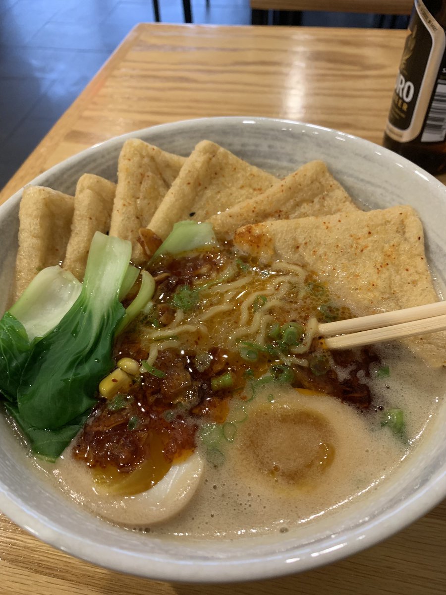 vcav's tweet photo. @imbobswaget thank u for this thread. my go to spicy veggie ramen from tanoshii in BK, eggplant parm at PARM in little italy, farmers skillet from Phoenicia diner in the Catskills and this one real satisfying slice and beer from artichoke pizza also in bay ridge https://t.co/cz7FoY2Erh