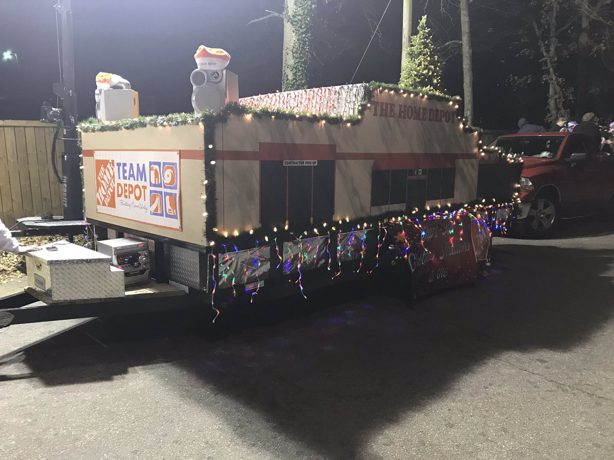 Had a Great Time at the @MONROEGA Christmas Parade building that #emotionalconnection with our awesome community.