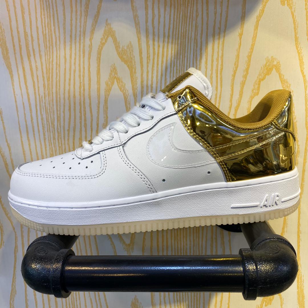 splitape's tweet photo. GOLD MORNING π₯π₯π₯
.
KINDLY RT
.
SEASONS GREETINGS πππ
.
Check through, have any item not on our post? Dm & we get it
.
Size 40-45
Price: NGN23,000
.
#splitape #kicksonfire #sneakers #ozil #DominicanRepublic #allegri #CardiB #Jumanji #CardiB #simi #JusticeForMusaab #ARSBHA https://t.co/qoq5eCQdCm