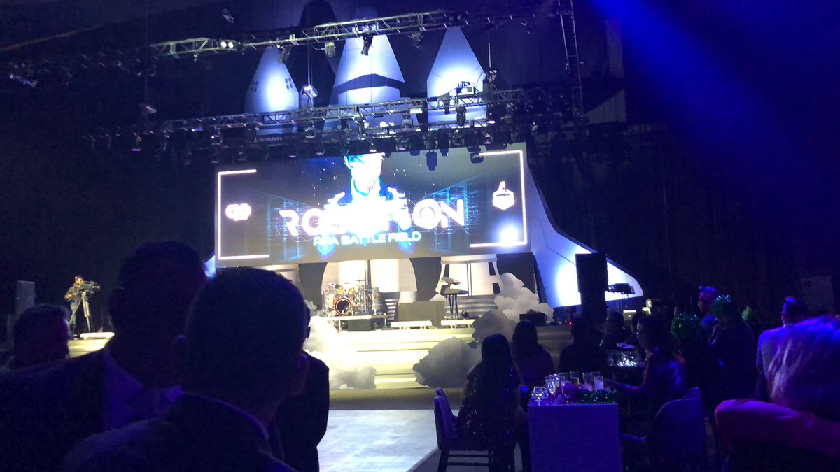 cokemon6's tweet photo. En el evento de @kionetworks #KIONetworks !!!
#LaunchTheFuture
#VamosAlFuturo https://t.co/ICc04HyP6H