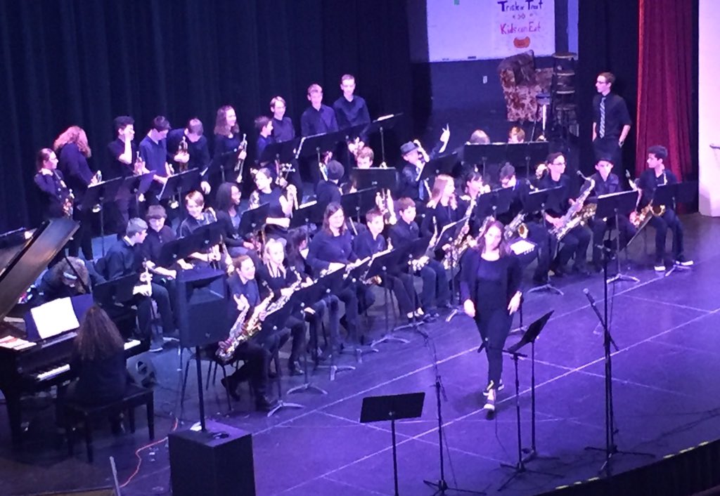 kelleycasper's tweet photo. Wow we have some amazing musicians in @LakotaDistrict! Enjoyed hearing jazz bands from @lakotawestbands 
@PlainsFirebird1 @LakotaRidgeJR 
@lakotaeastbands @HopewellPride 
@LJS_Bands all in one place at the Winter concert! Job well done by all!
w/@Julie__Shaffer 
#WEareLakota https://t.co/9TTVXNhrvd