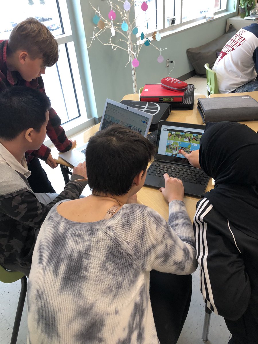 HBilder's tweet photo. Gr 9s were given 30 min to share their moral dillema comics with 4 other groups prior to submitting their work. Acting as critical friends and using co-created success criteria to guide their feedback helped ensure they met/exceeded the expectations. #ocsbDL #BeSFX https://t.co/zjVO00IuR4