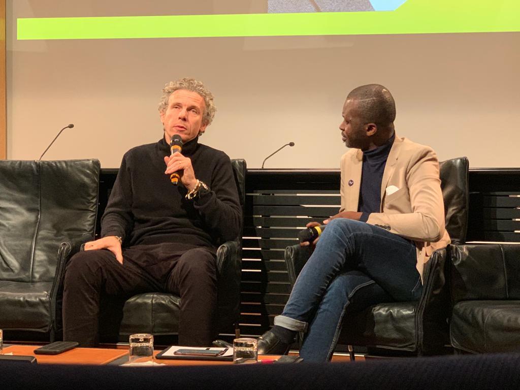 BacelyYorobi's tweet photo. Ethics and inclusion are strong values highlighted on this occasion with @babgi 's conclusion on introspective exploration to begin by getting to know each other better. The most beautiful discoveries can be in each of us! #diversity #frenchtech #cxsummit19 https://t.co/B9bN8y12xj