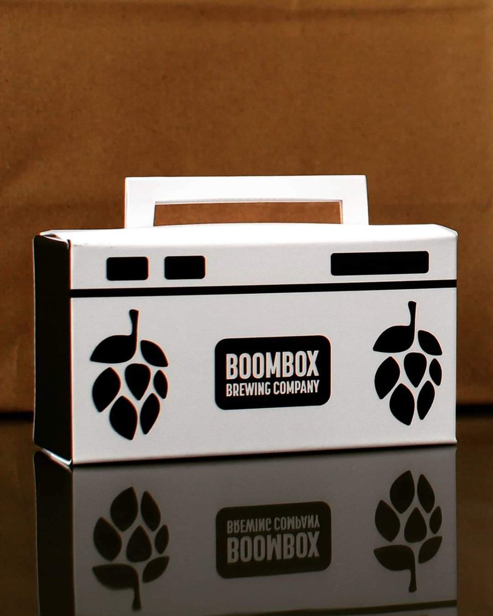 boomboxbrewing's tweet photo. Presenting the Boombox 🅂🅆🄰🄶 🄱🄰🄶 
Available tomorrow in the tasting room @parallel49beer
Each 🅂🅆🄰🄶 🄱🄰🄶 contains:
1 x 16 oz green/orange IPA glass (exclusive to this deal)
1 x 16 oz pink/yellow IPA glass
1 x Boombox concert tee (S-XXL)
1 x Boombox ornament
$40 each🎄 https://t.co/p9vgzFLCm6