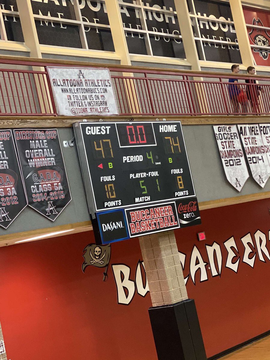 AHSStudentSect2's tweet photo. @HoyaNation2020 looks like you’re getting beat in every other sport again 🤷🏼‍♂️ #hoyasaxa https://t.co/k33OCs0bti