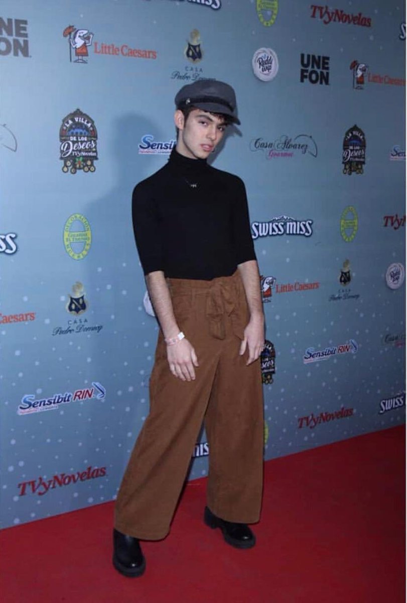 makeitprensa's tweet photo. Nuestro querido @JoaquinBondoni en la alfombra roja de la posada @TVyNovelasMex 🔥🔥🔥 https://t.co/GpdHhXy0C2