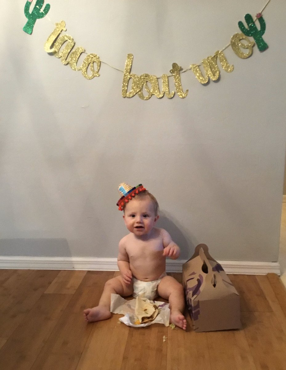 MackenzieMaike's tweet photo. @tacobell  taco smash #firstbirthday https://t.co/wMQRCIrbxK