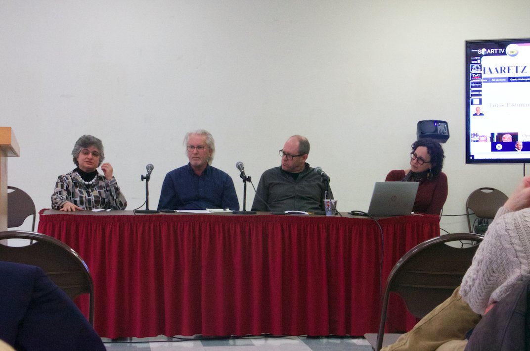 HistoryDept_BC's tweet photo. Scenes from "History Majors and the Job Market" talk and panel today. Great to hear from our professors about their careers inside and outside academia!

#brooklyncollegehistorydepartment #historymajors #CUNYfaculty https://t.co/o5bueBTOJ2