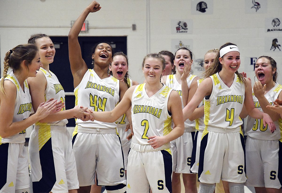 johnpcleary's tweet photo. @Kathryn_Perry3 celebrates with her @DOAHbasketball teammates after she scored her 1,000th career point as a Raider Thursday evening against Knightstown. https://t.co/8WOX2hqKYY