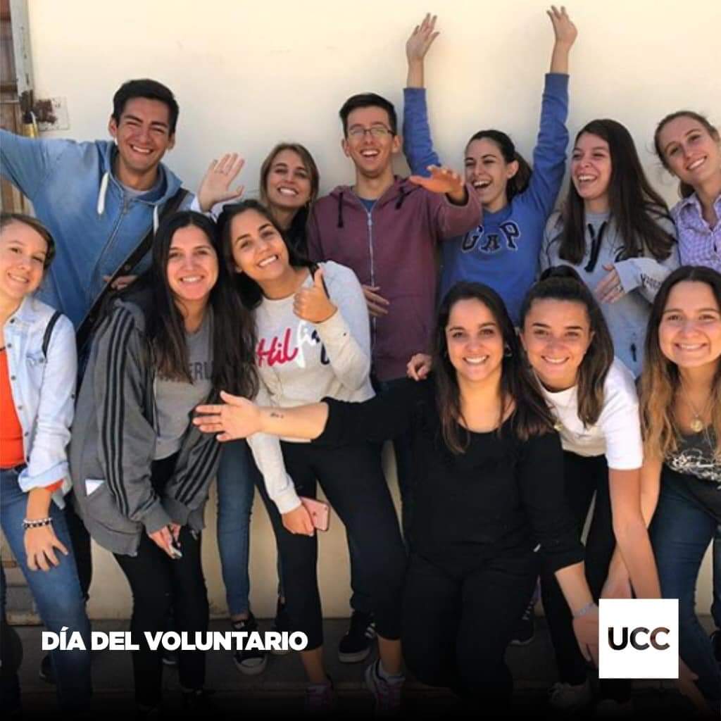 claudiogelmi's tweet photo. En el Día del Voluntario nuestro reconocimiento a todos los que eligen darse, "amar y servir", al otro; y a cada uno de nuestros grupos voluntarios por la labor que realizan en la comunidad. 
@UCCoficial @ausjal #voluntariadoucc
#vrmu https://t.co/C92GkQhwcc