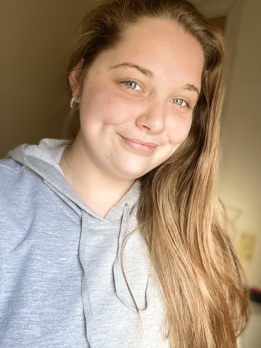 blazedbby024's tweet photo. I want facial piercings so bad I canโt stand it but I know my body will reject the attempt. Guess Iโm stuck like this. #plainface #nofilter #nomakeup https://t.co/yueWMTc7H7