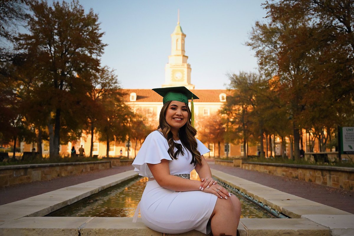 kayytaay_'s tweet photo. Mom: “what’s something you learned in college?”

Me: What did the cell say when his sister stepped on his foot? 

Mitosis
#GoMeanGreen https://t.co/Y1ZAbax54q