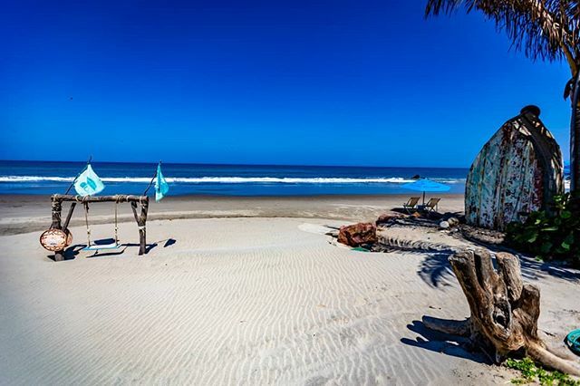 hoteldco's tweet photo. Nuestros lindos espacios en la playa!
.
.
#hoteldco #traveltheworld #dcoexperience #columpio #hotelgoals #vivamancora #beachfront #sun #vacationmode #instatravel #travellife #swing https://t.co/AmxDSmPRBT https://t.co/uyMUgZ5RTP