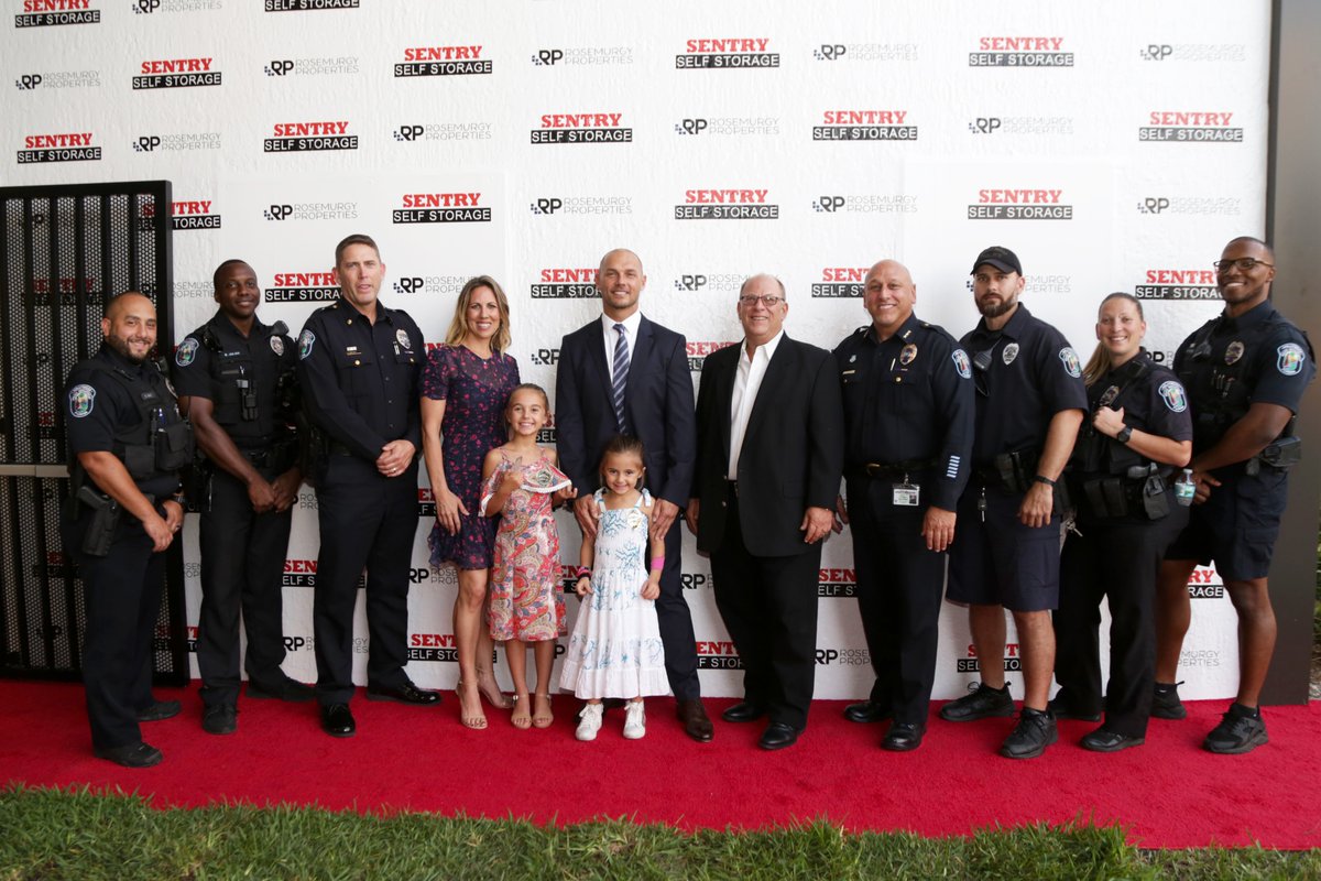 RosemurgyProp's tweet photo. SENTRY SELF STORAGE HOLLYWOOD CUTS ITS RIBBON & OPENS ITS DOORS!
https://t.co/nGjXjiwnIQ
#ribboncutting #grandopenning @SentryHollywood #selfstorage #sentryselfstorage #rpsssd #rpstorageportfolio #rpdevelopment #rosemurgy #realestate #commercialrealestate #hollywood @cohgov https://t.co/27PbCOpJio