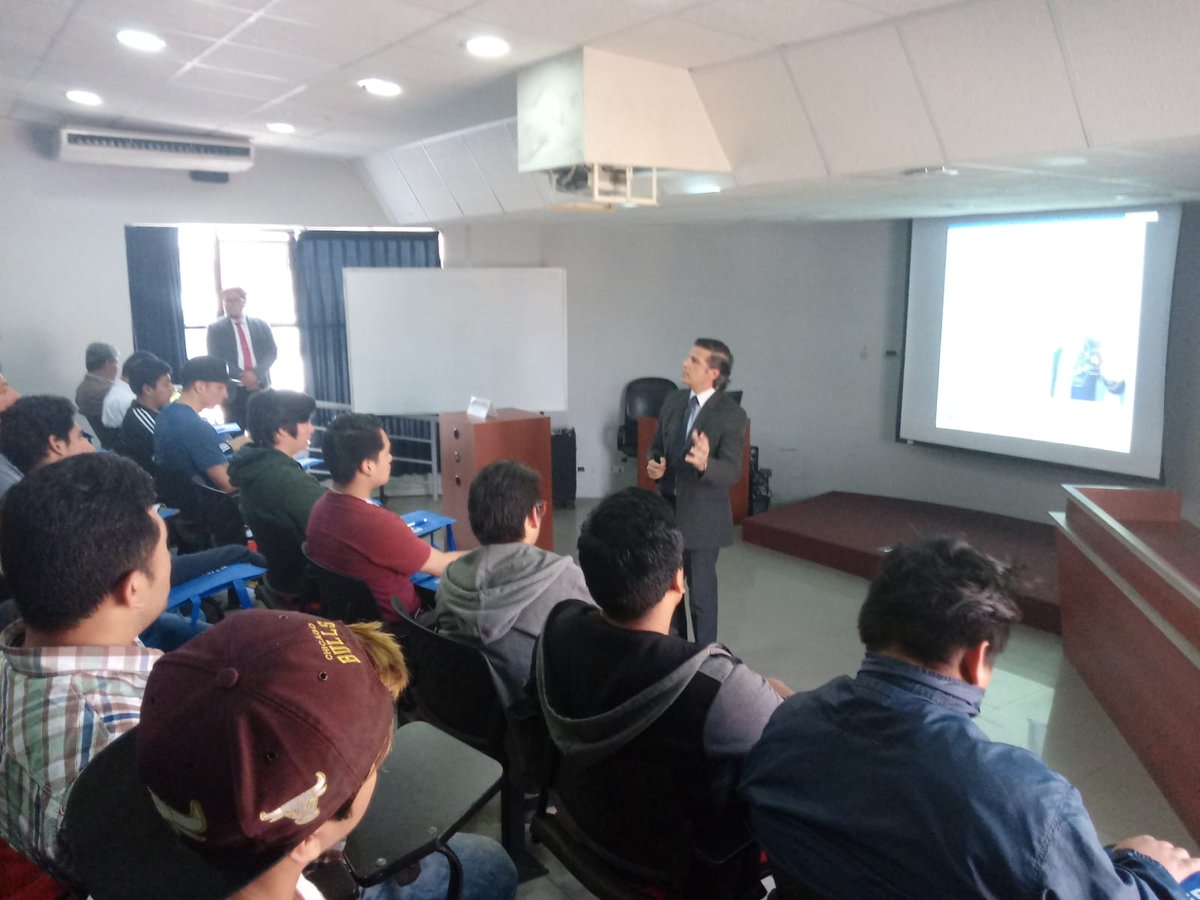 PabloUrquizo's tweet photo. Proyectos Sustentables basados en Competencias.
Gran audiencia en la "Universidad Cesar Vallejos".
#FUNIBER
#AGPU https://t.co/AbYLuA9xLx