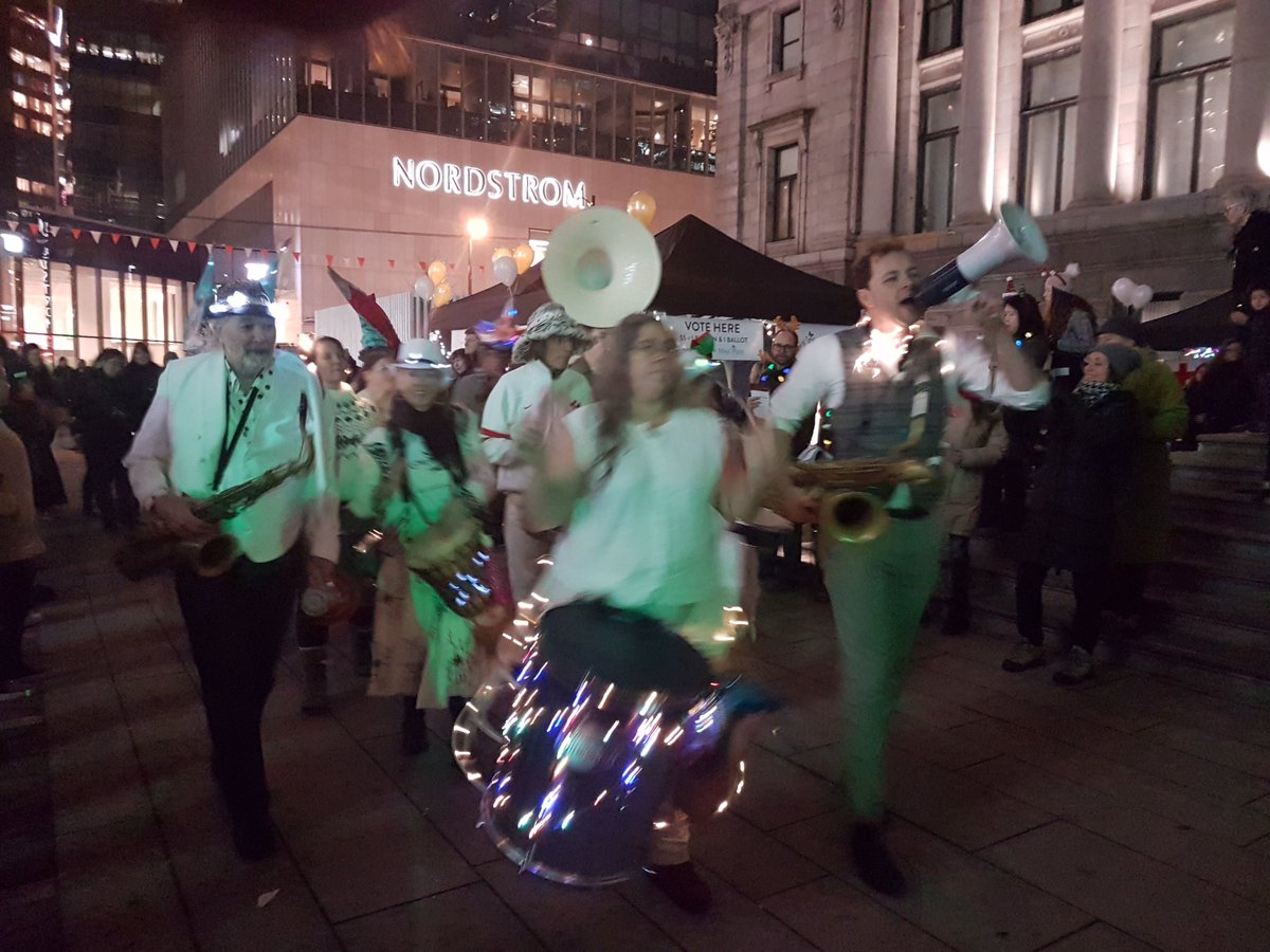 #TheCarnivalBand have brought the love to #YuleDuel2019