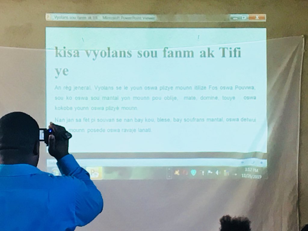 Mbcpromo509's tweet photo. CARINE CLERMONT reprezantant KAY FANM te 
Nan Lekol LA RENAISSANCE nan Fò Jak 20 kote MOFHADER te òganize yn seyans pou ekolye yo sou zafe VYOLANS SOU FANM AK TIFI  @ Fort Jacques,Kenskoff

@Mbcpromo509 
@missbroadcast1 
@KayFanmAyiti 
@EvelyneSainvil https://t.co/b3Qcz44xkt