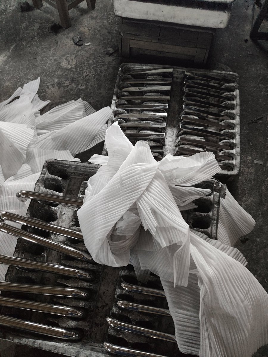 pull handle in polishing
jincheng hardware
info@jincheng-hw.com
dia19/22/25/30/32/38
thickness 0.8/1.0/1.2/1.5/2.0
sus201/304/316
satin/polish
#pullhandle #pull #handle #showerhandle #enclosure #doorhardware #bathroomdesign