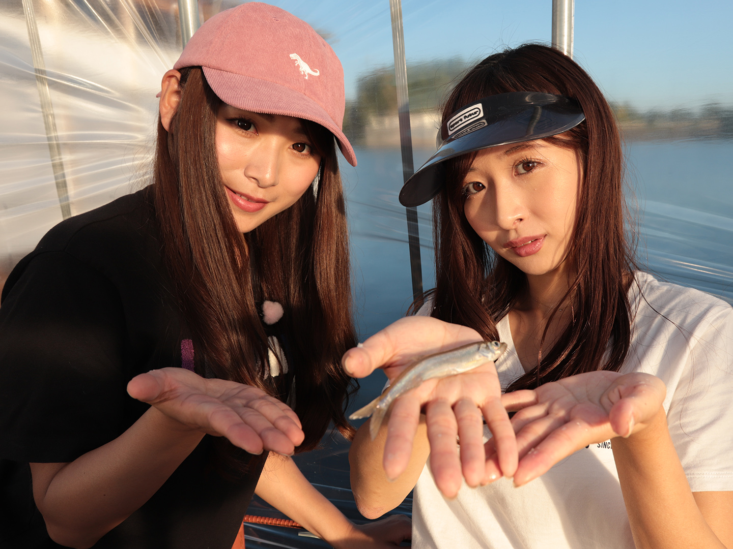 釣りビジョン シーズン開幕 関西でも人気上昇中 東条湖 で ワカサギ釣り に挑戦 関西発 Rashiku派 9 星崎柑那 美波千尋 小池薫 放送は 12月26日木曜21時から 釣りビジョン 釣り フィッシング Fishing 釣りビジョンみてね T