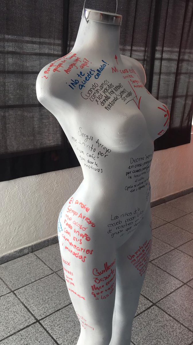 laximenasty's tweet photo. #IMPCensura #elacosomarca
Se denuncio el acoso escolar en mi universidad y la única medida que tomaron fue quitar los maniquíes.
@SEP_mx https://t.co/q44eSRYFj3