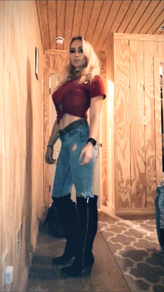 So crazy what can happen in year! Back to weighing in the 120’s 🥳#glowup