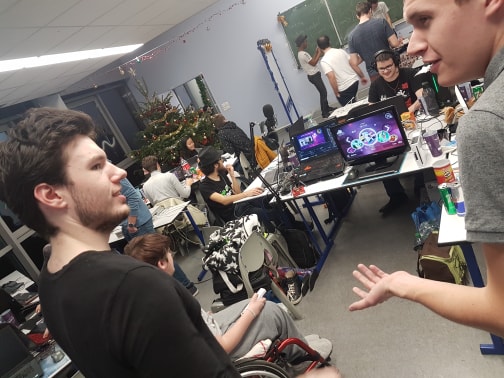 AST_Laval's tweet photo. 🕺🕺Thursday Night Fever🕺🕺 #nuitinfo #DefiJobOpp https://t.co/Ser5matAwf