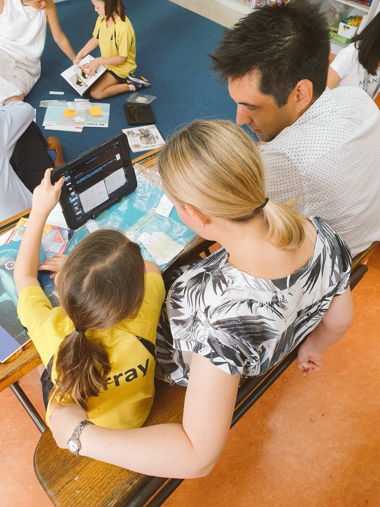 BishopAmyC's tweet photo. Transdisciplinary learning in Year 1 at @ais_singapore driven through the concept of cycles - the writing cycle and the cycle of a researcher. Students were excited to share their research process with their families and wondered through our dewey system student created library! https://t.co/HDa5BXlUOX