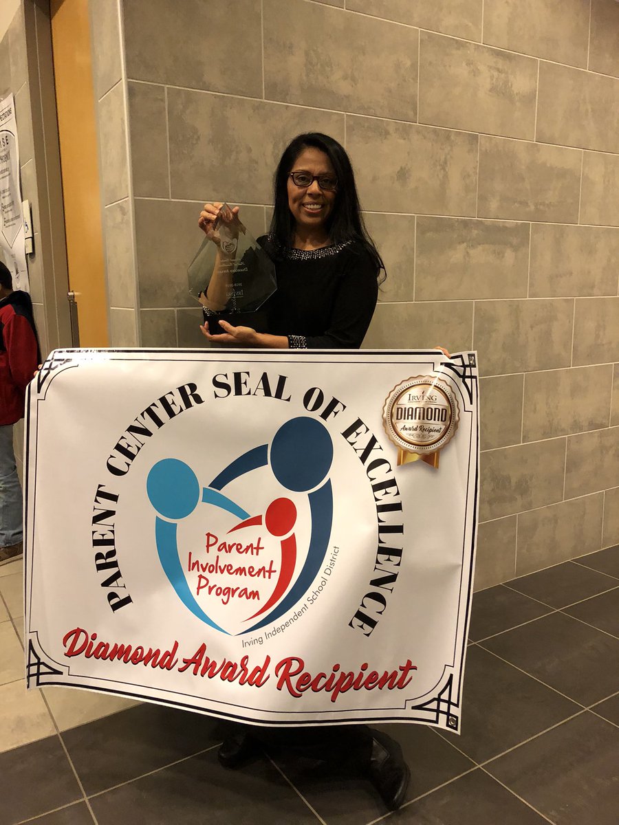 AlmaCardona4's tweet photo. One of the most beautiful people I know, Congrats to Maria Martinez for being honored today and given the Diamond Award. #keyestigercubes  #dreambig https://t.co/w86ng8tGrp